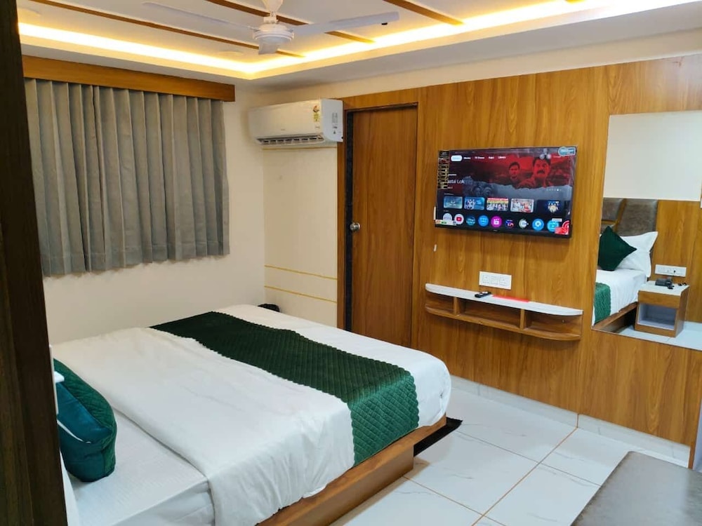 hotel just inn