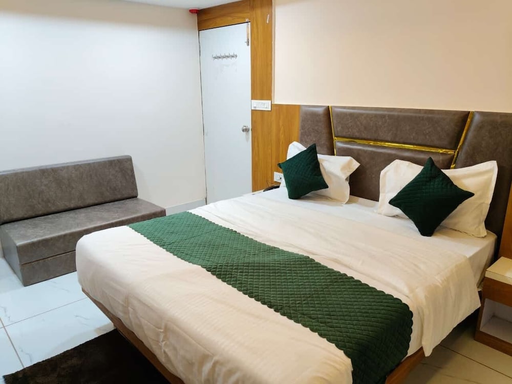 hotel just inn