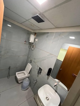 hotel melbourne gandhinagar