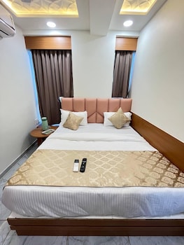 hotel melbourne gandhinagar