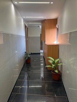 hotel melbourne gandhinagar
