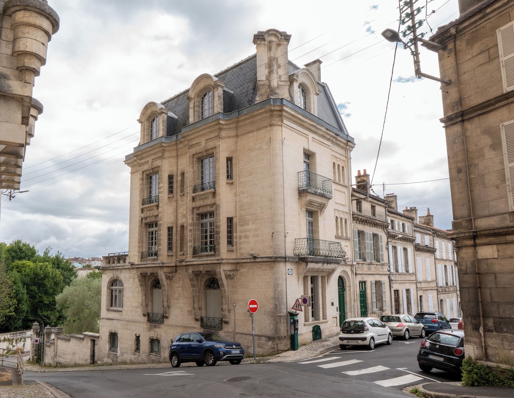 hotel des arts