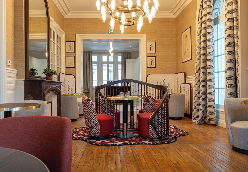 hotel des arts