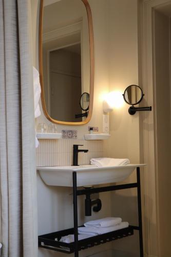 hotel des arts