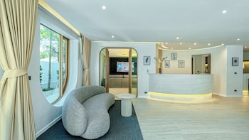 A Dream Naka Island - Beachfront Retreat,,3 star