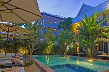 apsara centrepole hotel