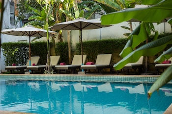 apsara centrepole hotel