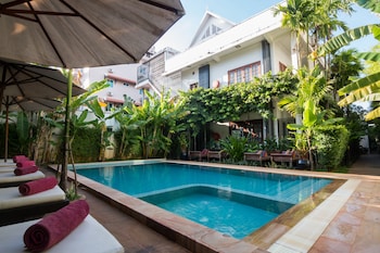 apsara centrepole hotel