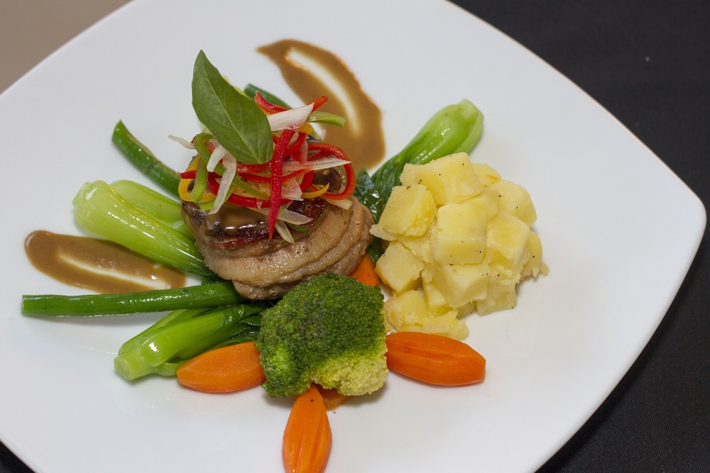 apsara centrepole hotel