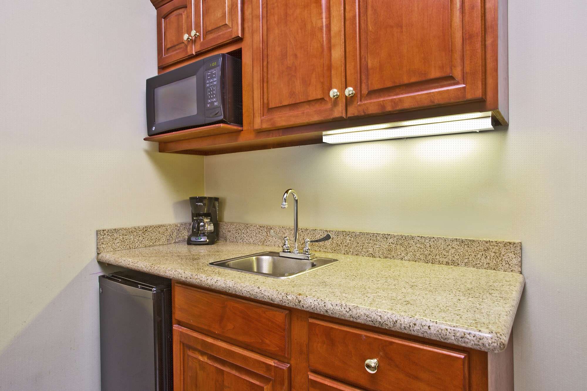 holiday inn express hotel and suites goshen by ihg