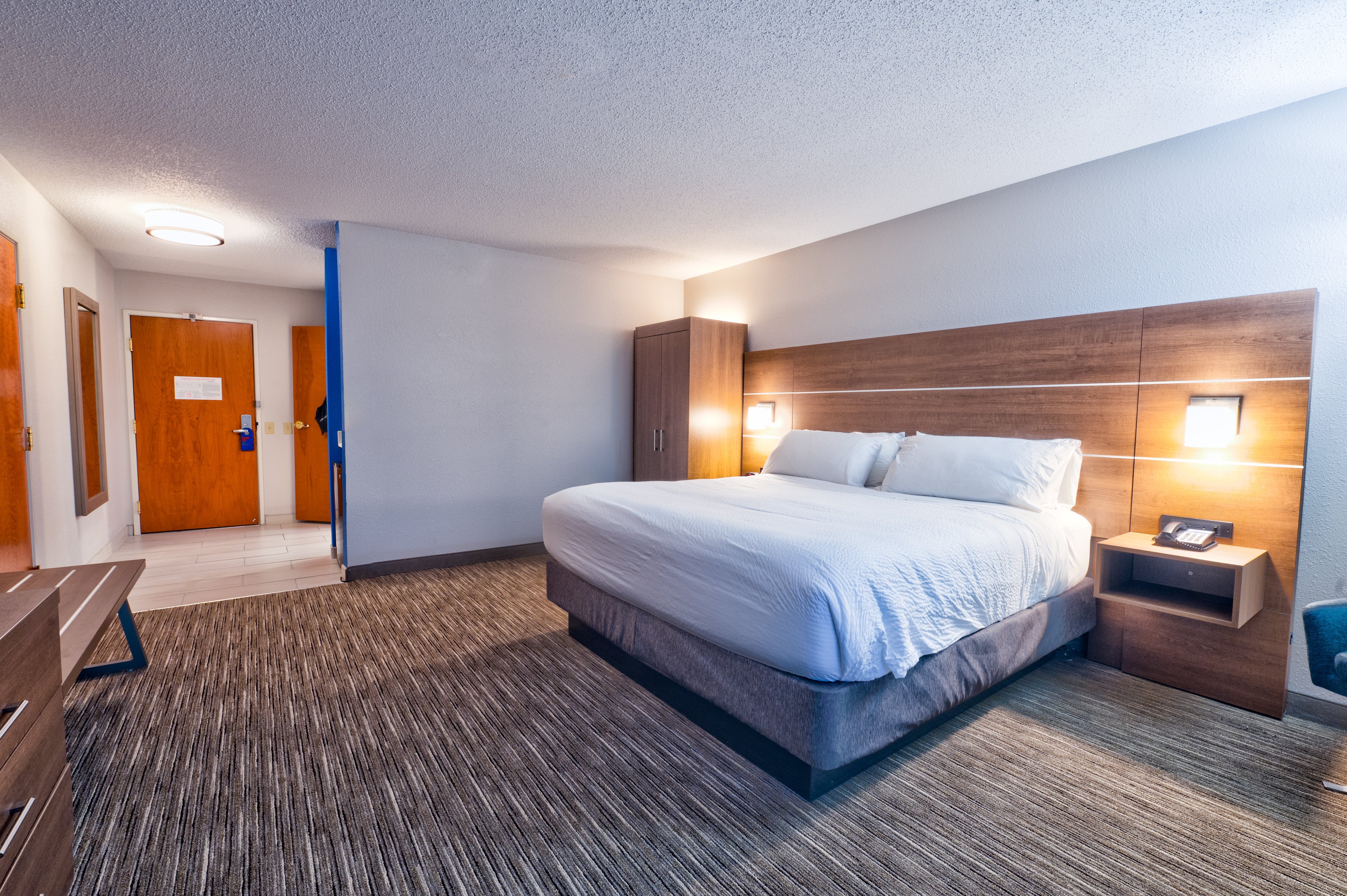 holiday inn express hotel and suites goshen by ihg