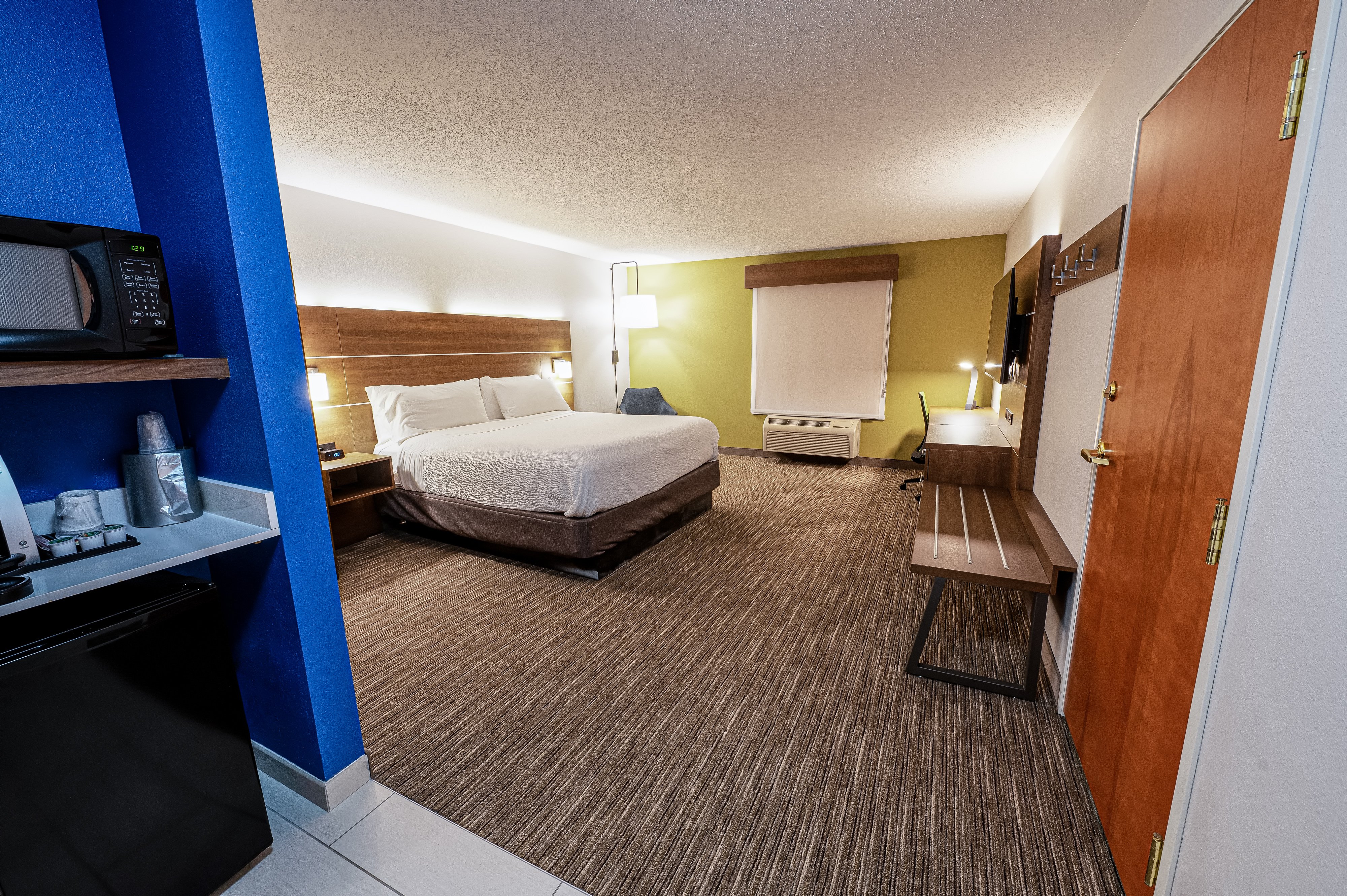 holiday inn express hotel and suites goshen by ihg