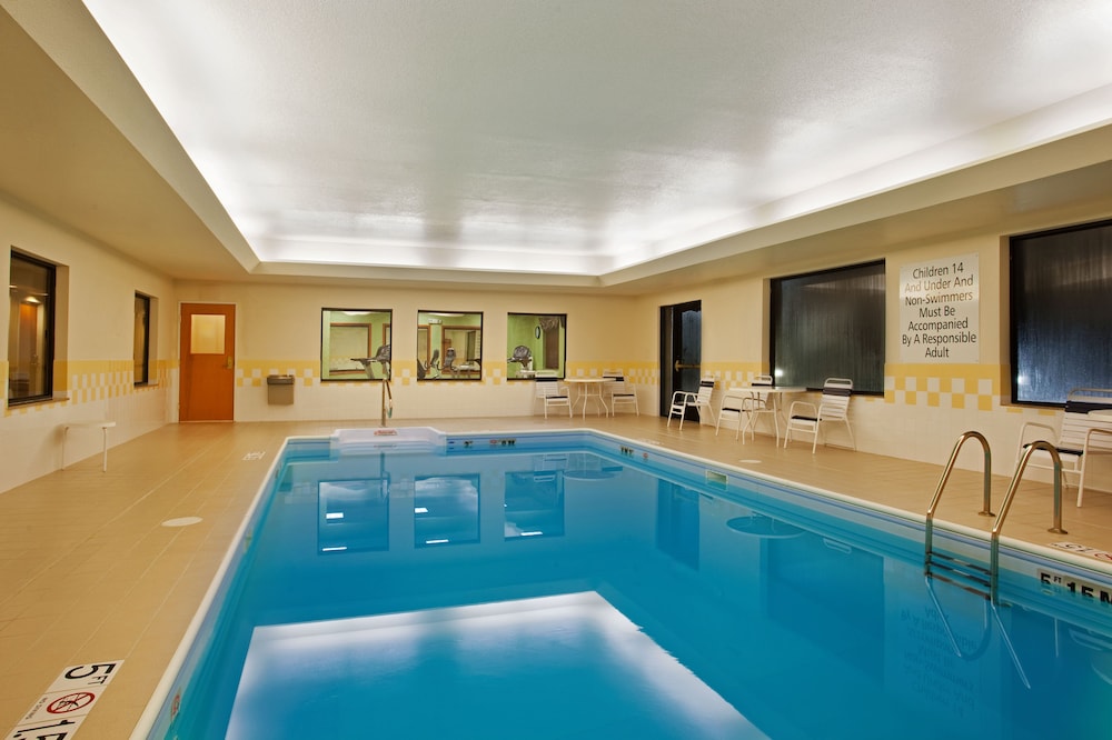 holiday inn express hotel and suites goshen by ihg