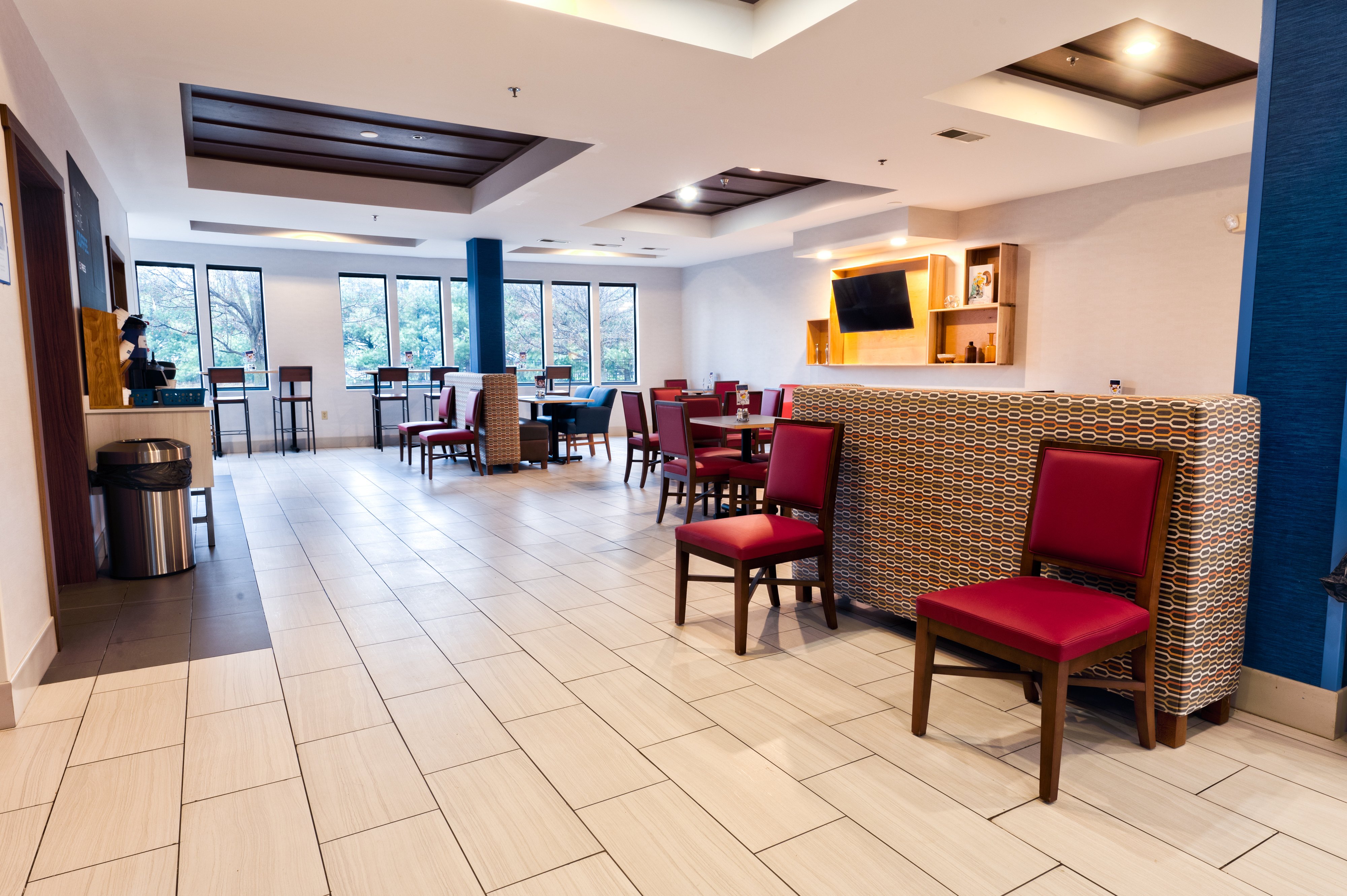 holiday inn express hotel and suites goshen by ihg