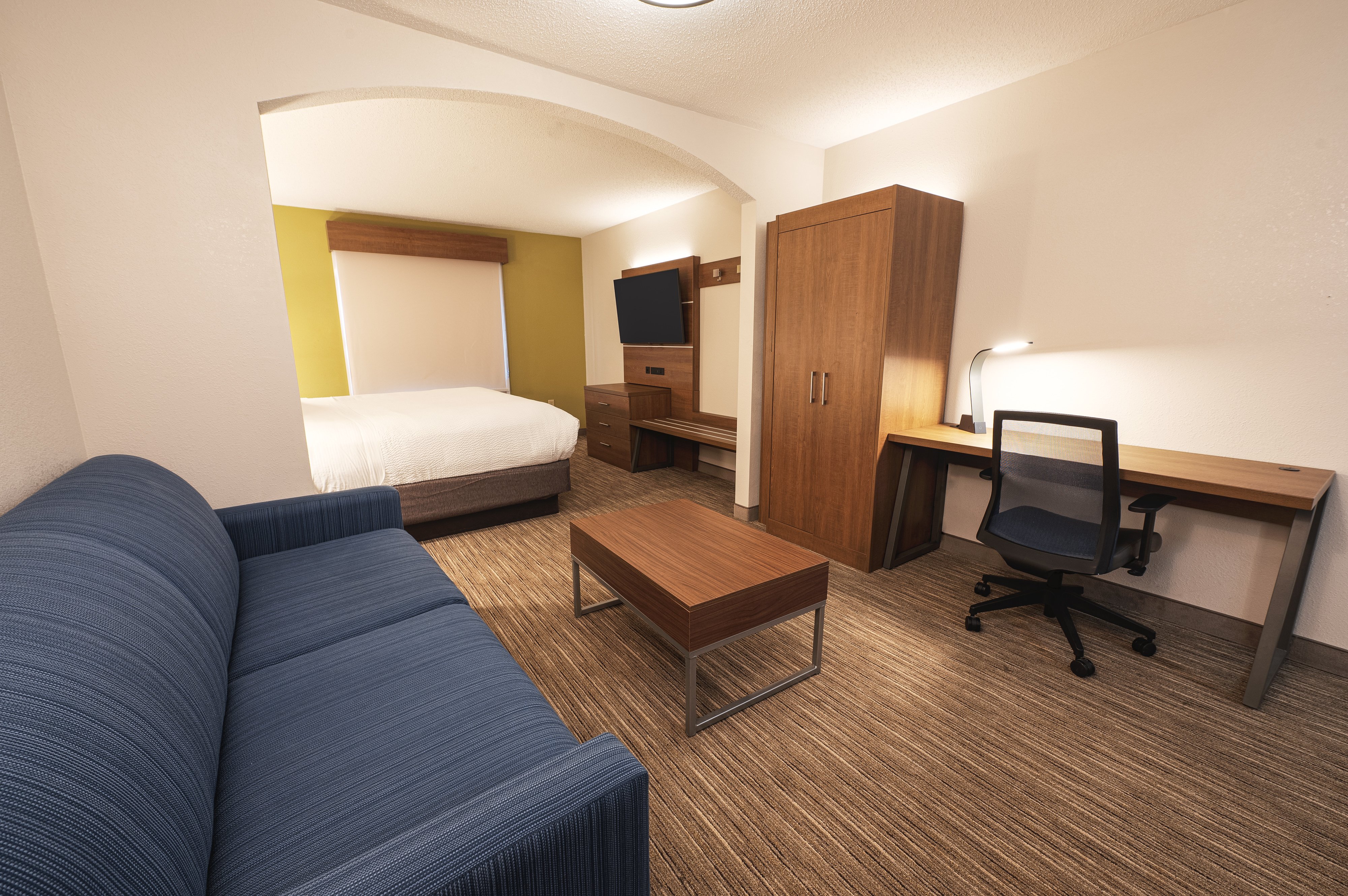 holiday inn express hotel and suites goshen by ihg