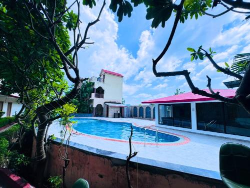 staybook the rudveda resort