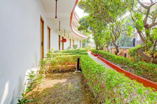 staybook the rudveda resort