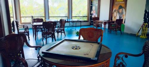 club azzurro resort nalsarovar