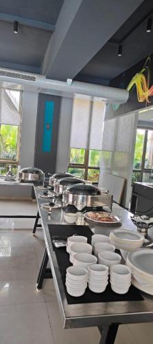 club azzurro resort nalsarovar