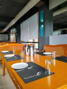 club azzurro resort nalsarovar