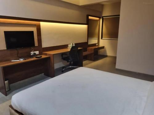 Club Azzurro Resort - Nalsarovar,,3 star