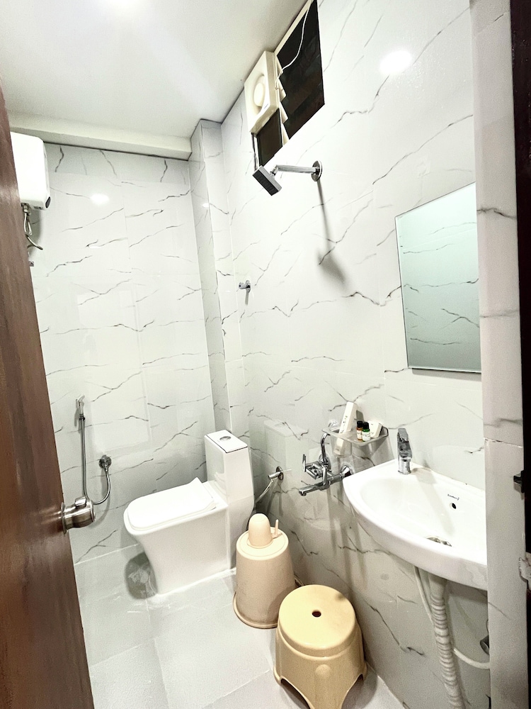 hotel mithra grand