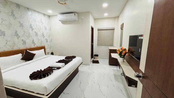 hotel mithra grand