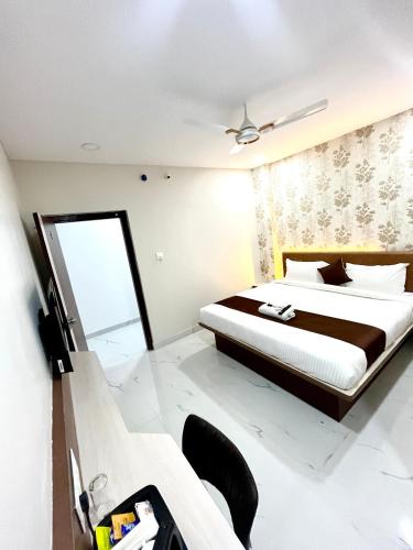 hotel mithra grand