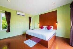 sky hip resort pattaya city