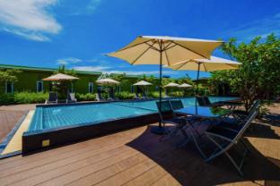 sky hip resort pattaya city