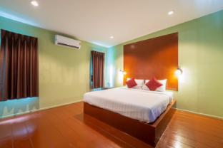 sky hip resort pattaya city