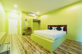 sky hip resort pattaya city