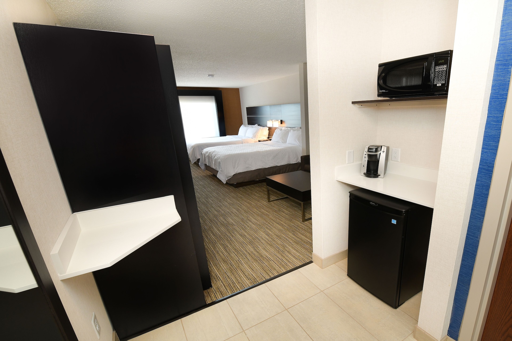 holiday inn express hotel and suites grand forks by ihg
