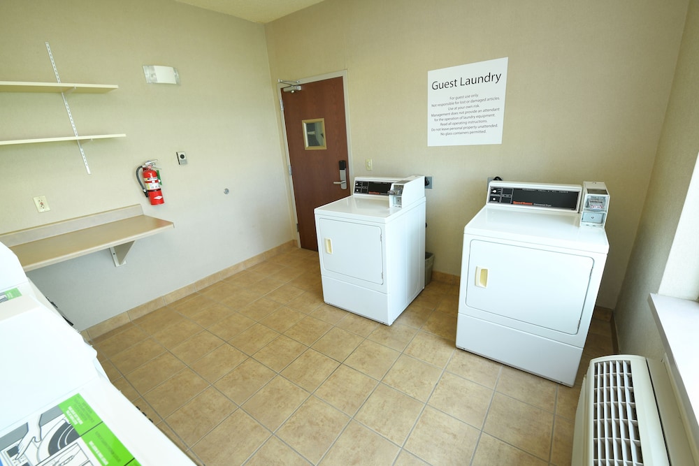 holiday inn express hotel and suites grand forks by ihg