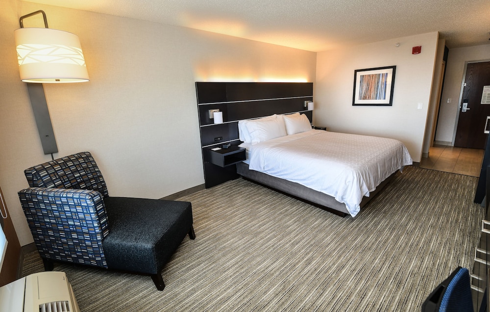 holiday inn express hotel and suites grand forks by ihg
