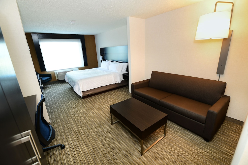 holiday inn express hotel and suites grand forks by ihg