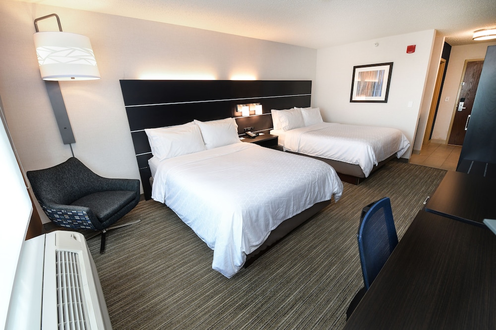 holiday inn express hotel and suites grand forks by ihg