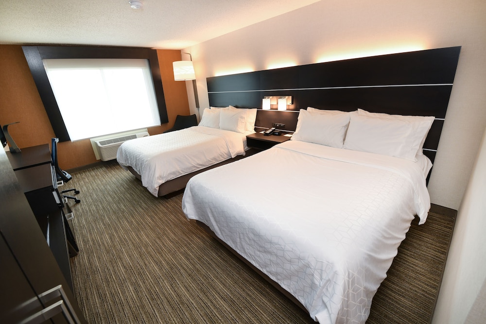 holiday inn express hotel and suites grand forks by ihg