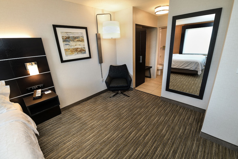 holiday inn express hotel and suites grand forks by ihg