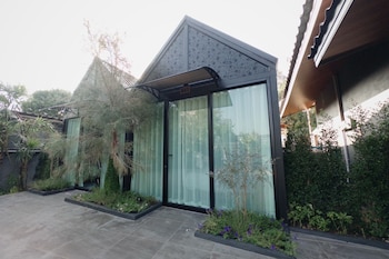 Baan Chiang Dao,,3 star