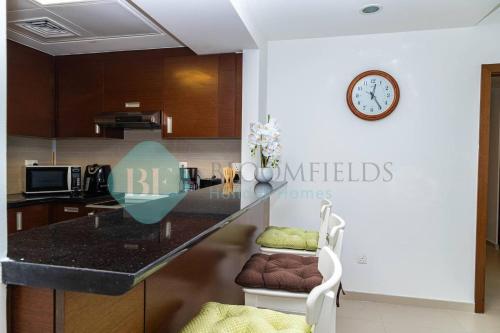 bloomfields 1br sky view at gate tower
