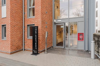 Waterside Living I Luxe Apartments,,4 star