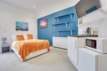 Homesly Guest Rooms - Self Checkin,,2 star