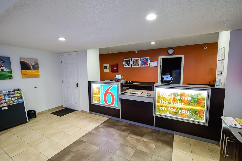 motel 6 greensboro nc airport