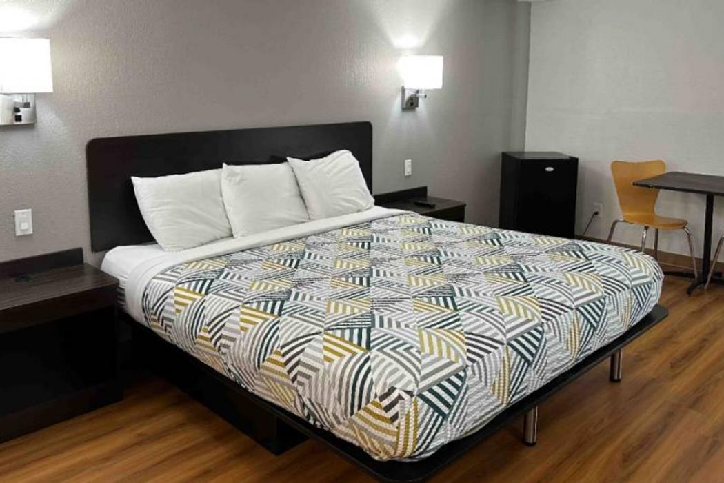 motel 6 greensboro nc airport