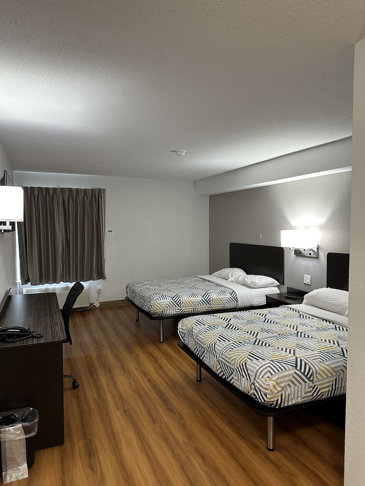 motel 6 greensboro nc airport