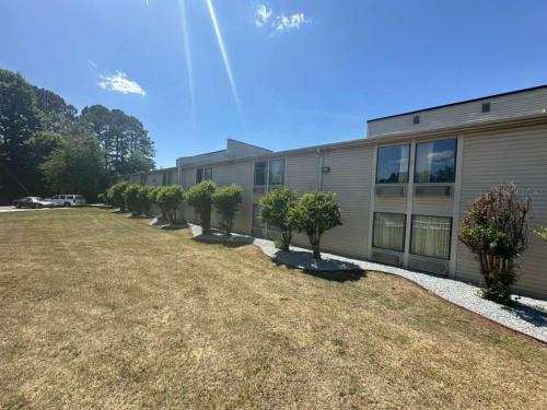 motel 6 greensboro nc airport