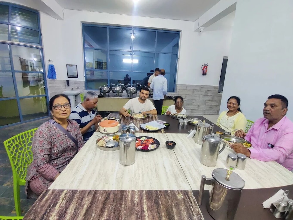 friendship inn hotel and resorts