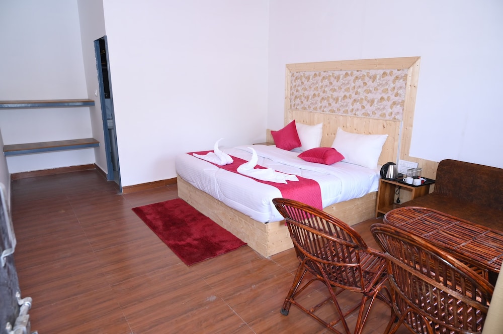 friendship inn hotel and resorts
