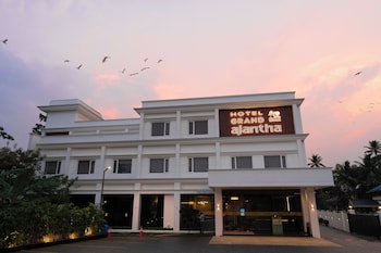 hotel grand ajantha